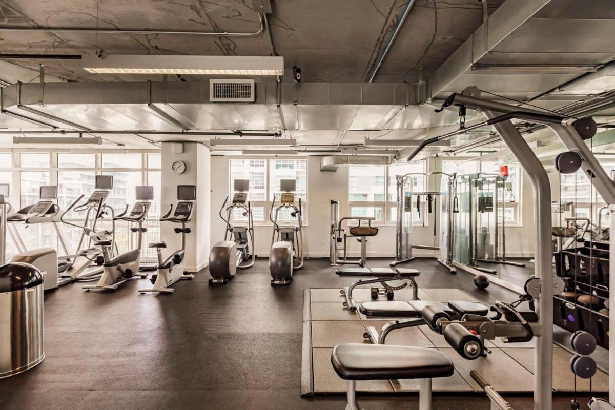 Palm Place Heart Of Miami With Parking Pool And Gym Exterior photo